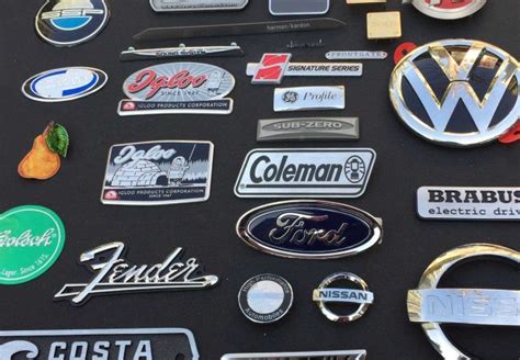 metal color chromed car logo sign boxes|custom automotive emblems.